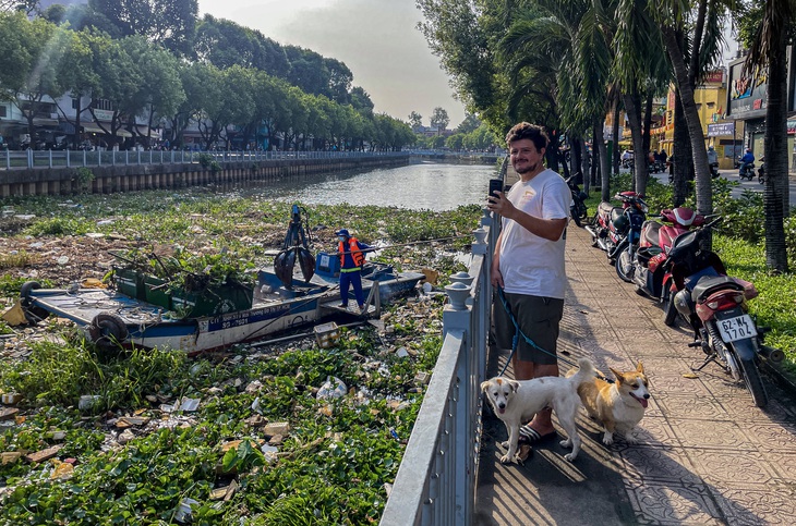 Ngược dòng Nhiêu Lộc - Thị Nghè tìm nguồn thải gây sự cố 100 tấn rác ùn ứ- Ảnh 13.