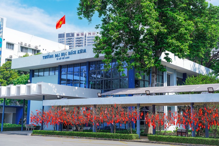 Trường đại học Bách khoa (Đại học Quốc TP.HCM) đạt doanh thu ngàn tỉ đồng năm 2023 - Ảnh: N.T.