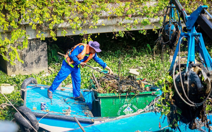 Ngăn rác thải ngập ngụa: Cần thay đổi hành vi, nâng mức xử phạt