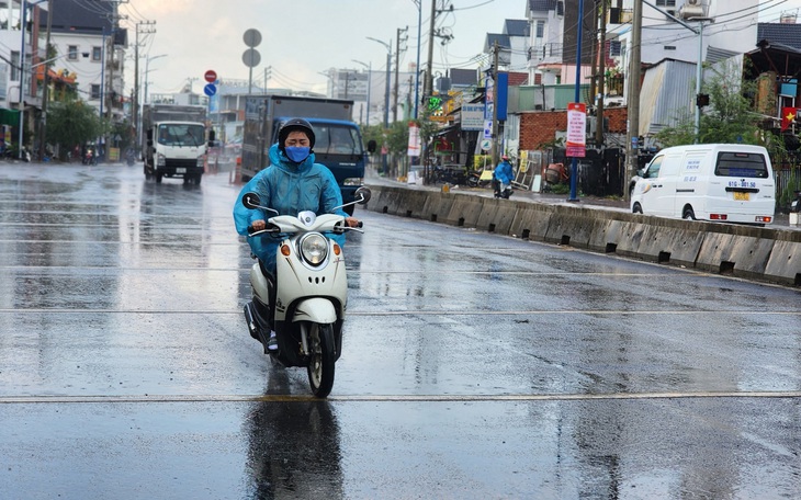 Thời tiết hôm nay 4-5: Nam Bộ vẫn nắng nóng, Tây Nguyên có mưa to