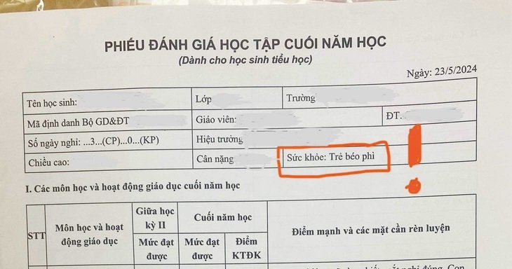 Phiếu đánh giá học tập của con gái chị Thương (đã xóa dữ liệu cá nhân của học sinh)