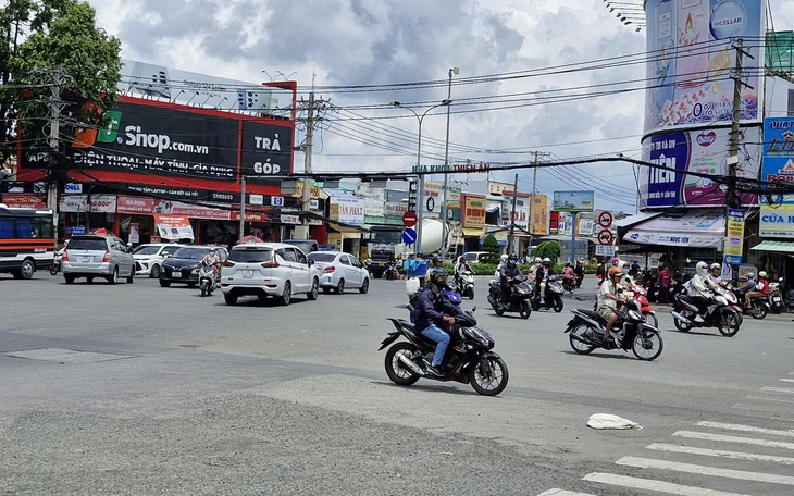 Mở rộng nút giao thường xuyên ùn tắc giao thông tại trung tâm Cần Thơ - Ảnh 2.