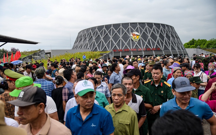 Nghiên cứu, đề xuất phục dựng Đền thờ Đức thánh Trần tại Di tích Đồi A1, Điện Biên - Ảnh 3.