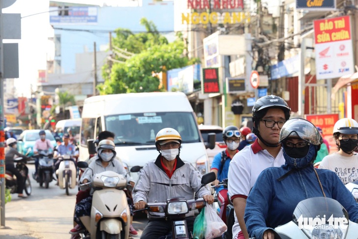 Đường Lê Văn Việt, Lã Xuân Oai, Nguyễn Duy Trinh, Đỗ Xuân Hợp, Lò Lu... liên tục ùn ứ, vì sao?- Ảnh 7.