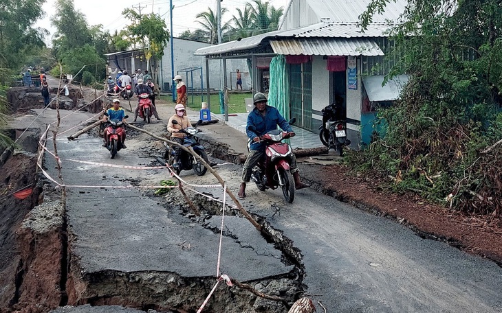 Mưa khiến vùng đệm U Minh Thượng sạt lở thêm: Địa phương có giải pháp gì?