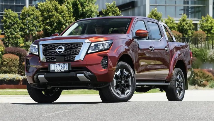 Nissan Navara hiện tại bị phê phán vì khả năng tải trước/sau thiếu đồng bộ với hệ thống treo phía sau thua thiệt hơn khá nhiều - Ảnh: Drive