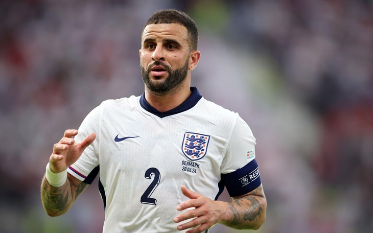 Tuyển Anh sợ vợ và người tình của Kyle Walker… đánh nhau tại Euro