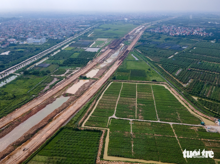 Đường vành đai 4 - vùng thủ đô là dự án trọng điểm quốc gia, hiện đang được các địa phương tích cực triển khai - Ảnh: NAM TRẦN