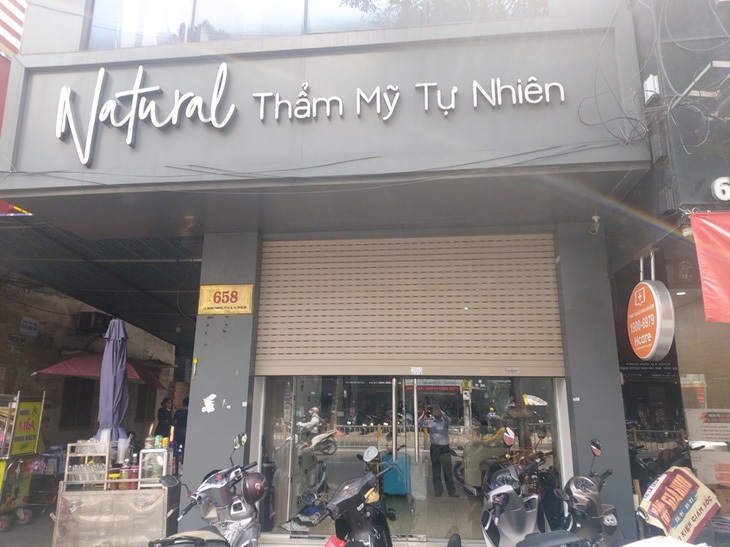 Thẩm mỹ viện Natural trên địa bàn quận 10, TP.HCM bị Thanh tra Sở Y tế phát hiện hoạt động không phép từ phản ánh của người dân vào tháng 4-2023 - Ảnh: Thanh tra Sở Y tế TP.HCM cung cấp