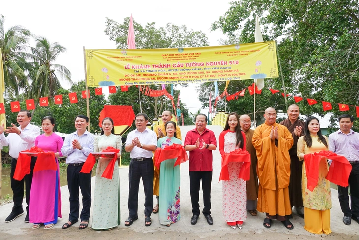 Khánh thành cầu Trường Sa 1 ở Vĩnh Long - Ảnh 4.