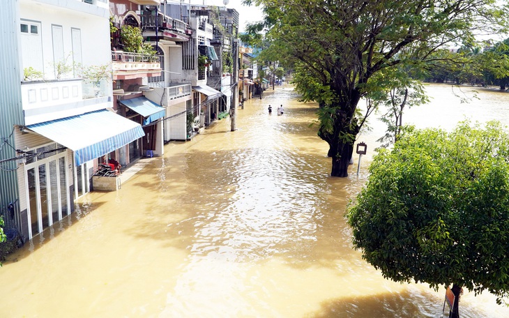 Vào mùa mưa bão, đừng quên thiệt hại năm 2020