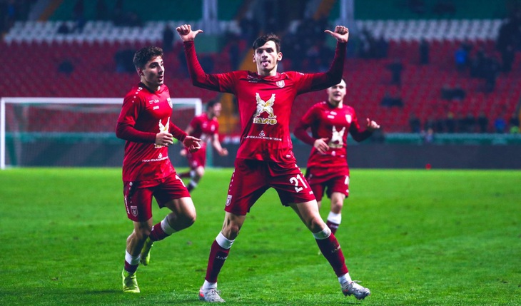 Những ngày đầu của Kvaratskhelia ở Rubin Kazan - Ảnh: RK