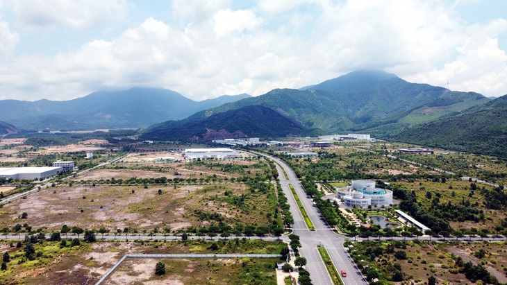 Khu thương mại tự do sẽ kết nối các khu công nghiệp, Khu công nghệ cao Đà Nẵng. Trong đó, Khu công nghệ cao được định hướng mở rộng - Ảnh: ĐOÀN CƯỜNG