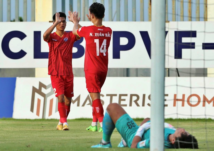 PVF-CAND là á quân mùa giải và giành suất đá play-off thăng hạng lên V-League - Ảnh: PVF