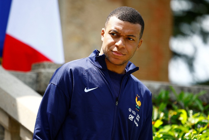 Mbappe hiện đang tập trung cùng tuyển Pháp - Ảnh: REUTERS