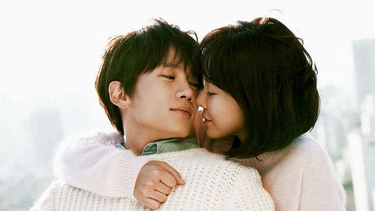 Ji Sung từng đóng cùng lúc 7 nhân cách trong phim truyền hình gây sốt Kill Me Heal Me - Ảnh: Soompi