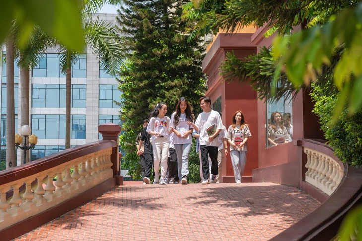 Đại học Phương Đông: Xét tuyển đơn giản, đậu đại học nhẹ nhàng- Ảnh 1. Học sinh chuẩn bị cho kỳ thi sắp tới