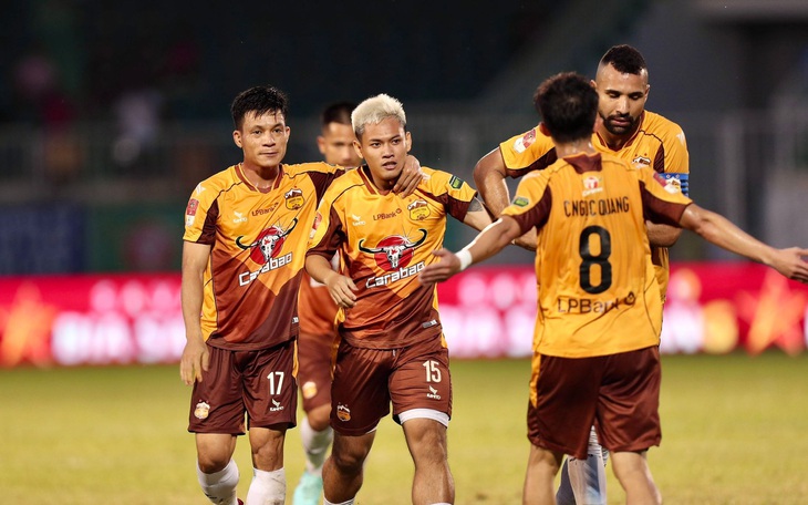 Hồng Lĩnh Hà Tĩnh phải đá play-off trụ hạng