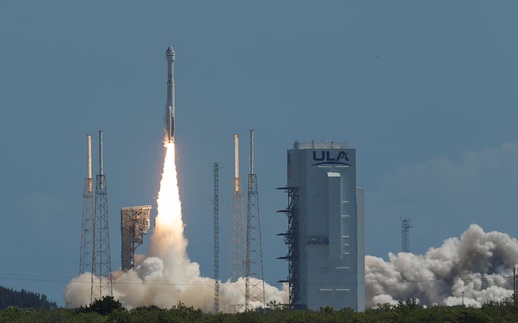 Boeing phóng tàu vũ trụ có phi hành gia Starliner