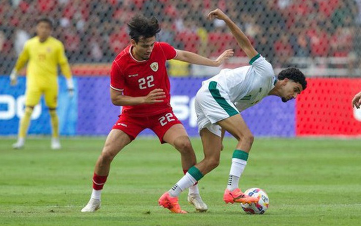 Bị thổi 2 quả phạt đền và 1 thẻ đỏ, Indonesia gục ngã trước Iraq