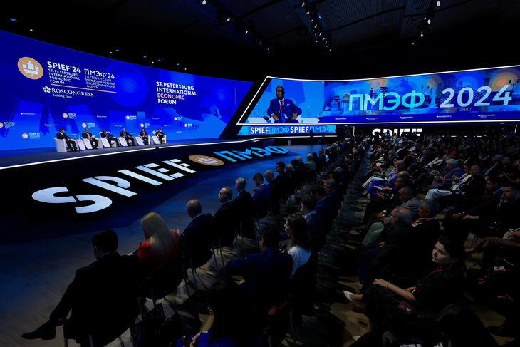 Phiên khai mạc SPIEF 2024 ngày 6-6 - Ảnh: REUTERS