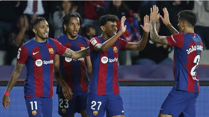 Nhiều cầu thủ Barca chưa thể đăng ký thi đấu mùa tới do khủng hoảng tài chính - Ảnh: GETTY