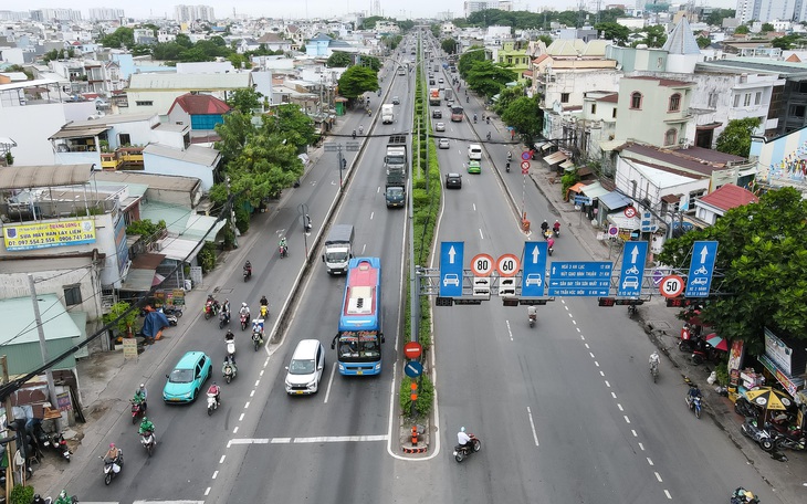 Sở Kế hoạch và Đầu tư TP.HCM: Vì sao chậm giải ngân vốn đầu tư các công trình giao thông? - Ảnh 2.