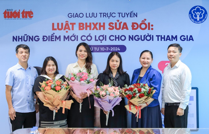 Các khách mời tại chương trình giao lưu trực tuyến sáng 10-7 - Ảnh: QUỲNH TRANG