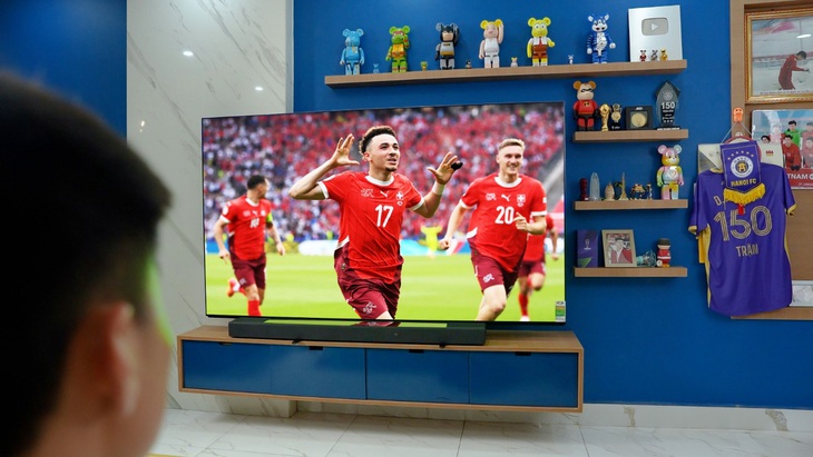 Tiếp lửa tình yêu bóng đá với Duy Mạnh và Bravia- Ảnh 1.