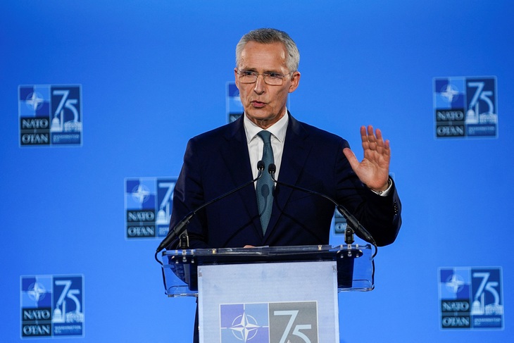 Tổng thư ký NATO Jens Stoltenberg tổ chức họp báo tại Washington, Mỹ ngày 10-7 - Ảnh: REUTERS