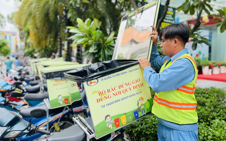 Quận 10 có thêm 8 đường không rác, phạt nặng tay người xả bậy