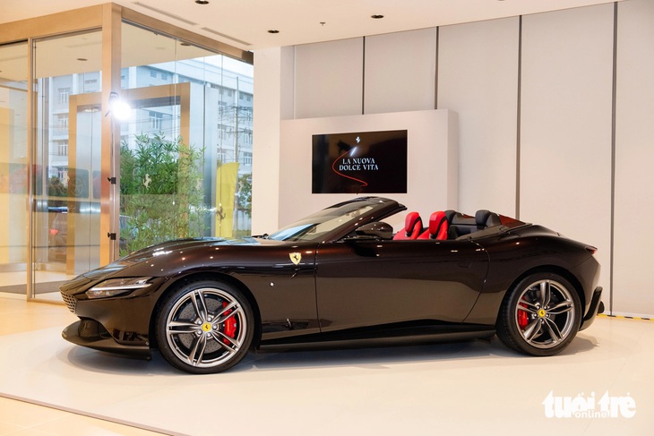 Chi tiết Ferrari Roma Spider ở Việt Nam: Giá từ 20 tỉ, nhiều tùy chọn cho dân chơi có gu- Ảnh 4.