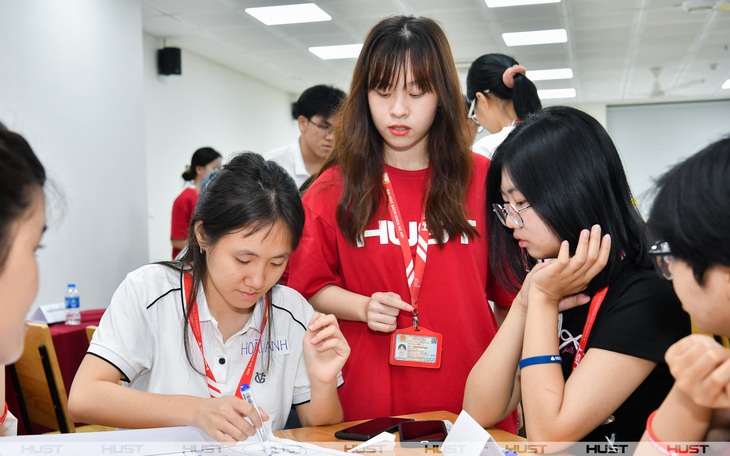 Đại học Bách khoa Hà Nội công bố dự báo điểm chuẩn, ngành cao nhất trên 28 điểm