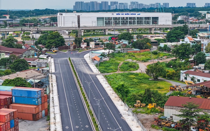 “Thành phố cửa ngõ” Dĩ An, Bình Dương có tân “nữ tướng” - Ảnh 2.