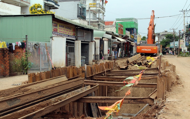 Ảnh thu công dự án chung cư gây lún, nứt mặt đường Cổ Linh - Ảnh 8.