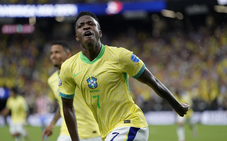 Vinicius bị treo giò khi Brazil gặp Uruguay ở tứ kết Copa America