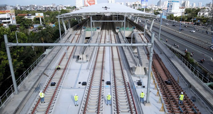 TP.HCM sẽ "số hóa" tuyến metro số 1 để quản lý, vận hành, bảo dưỡng hiệu quả nhất. Trong ảnh: các đơn vị tiến hành khảo sát, scan thực tế tại đoạn trên cao tuyến metro số 1 - Ảnh: Portcoast