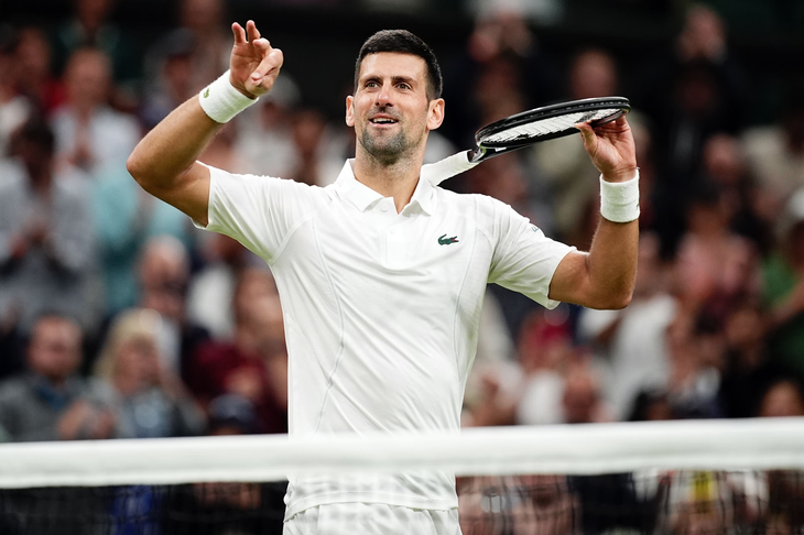 Novak Djokovic luôn khiến người hâm mộ tò mò với những phương pháp kỳ lạ của mình tại Wimbledon 2024