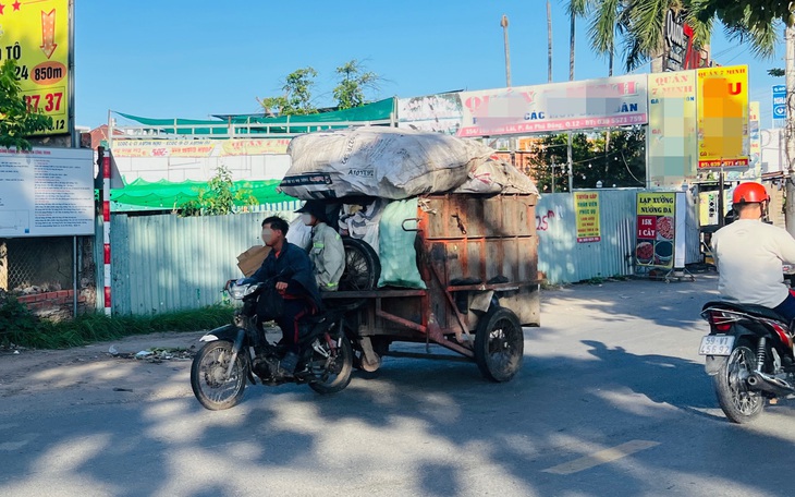 Chuyển đổi xe gom rác thô sơ sao cho phù hợp?