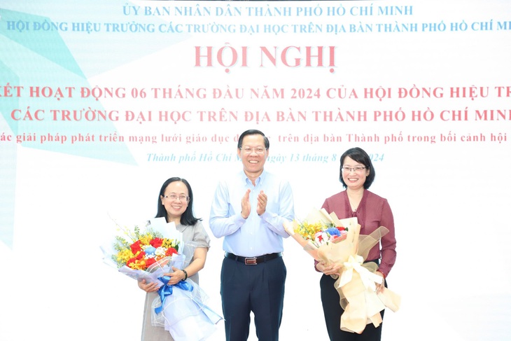 Chủ tịch Phan Văn Mãi: Cần tập trung giải quyết vướng mắc của các trường đại học- Ảnh 2.