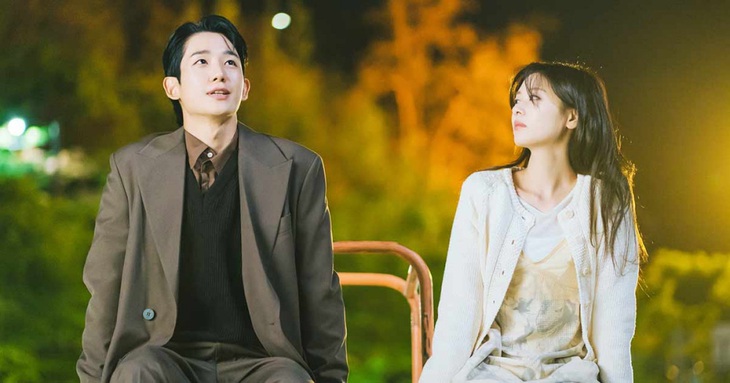 Jung Hae In, Jung So Min ngọt ngào hết cỡ trong Love Next Door  - Ảnh 2.