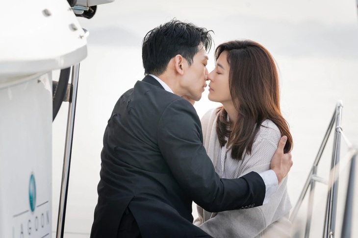 Bi Rain tiết lộ quy tắc 'giữ lửa hôn nhân' với Kim Tae Hee- Ảnh 2. Bi Rain tiết lộ quy tắc 'giữ lửa hôn nhân' với Kim Tae Hee- Ảnh 2.