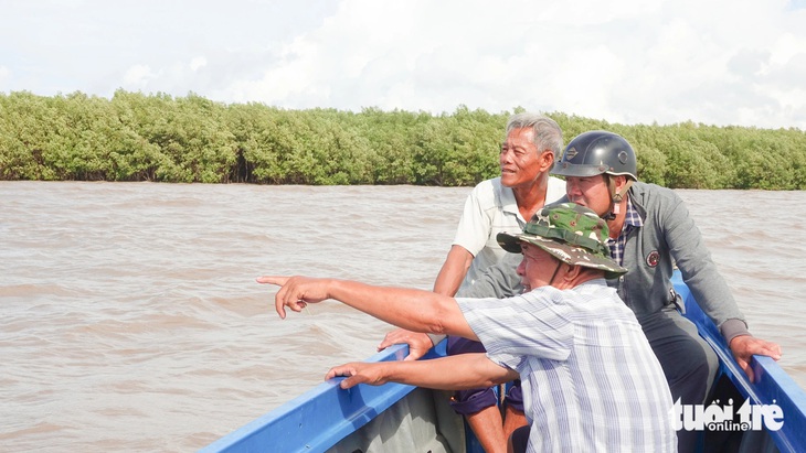 Dân Kiên Giang mong sớm xây kè chắn sóng bảo vệ đê biển Tây, yên tâm nuôi thủy sản - Ảnh 1.