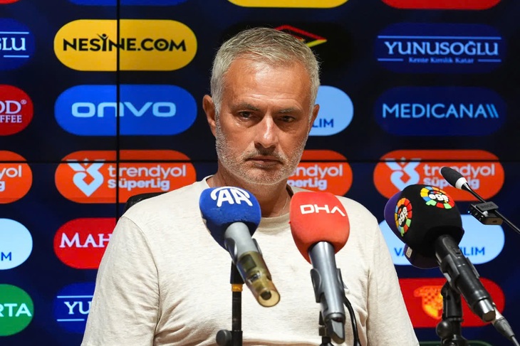 Jose Mourinho muốn đổi biệt danh sau 20 năm là ‘Người đặc biệt’ - Ảnh 1.