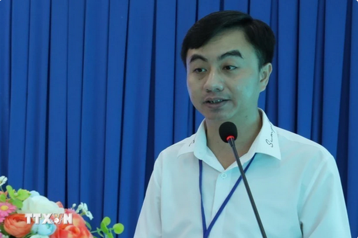 Giám đốc Trung tâm xúc tiến đầu tư tỉnh Bình Phước bị cảnh cáo vì suy thoái về đạo đức lối sống- Ảnh 1. Giám đốc Trung tâm Xúc tiến đầu tư tỉnh Bình Phước bị cảnh cáo vì suy thoái về đạo đức lối sống - Ảnh 1.