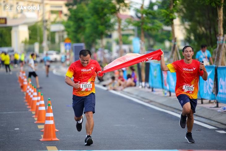 Nhiều hoạt động ý nghĩa tại 'đường đua xanh' độc đáo Green Cần Giờ Marathon HDBank 2024 - Ảnh 3.