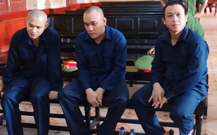 Nhậu say nhớ lại chuyện bị đánh, nam thanh niên dùng súng bắn người, lãnh 15 năm tù - Ảnh 2.