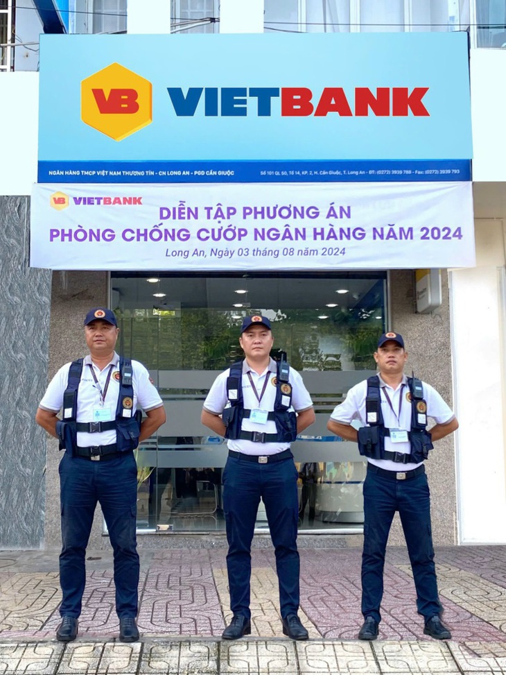 Vietbank diễn tập phòng chống cướp ngân hàng năm 2024- Ảnh 1.