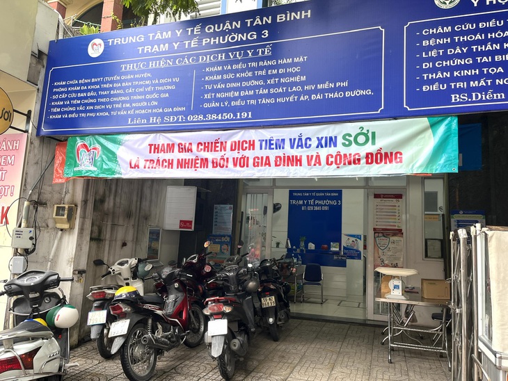 TP.HCM bắt đầu 'chiến dịch' tiêm vắc xin sởi cho trẻ - Ảnh 3.