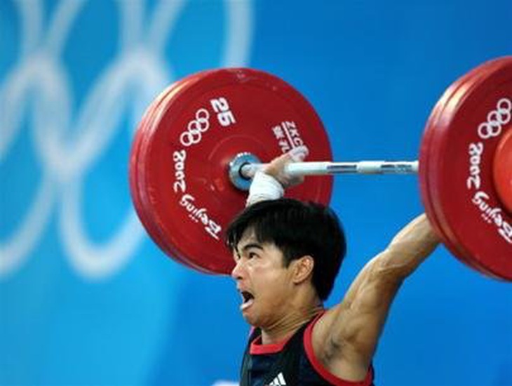 Đô cử Hoàng Anh Tuấn giành HCB Olympic 2008 tại Bắc Kinh - Ảnh tư liệu